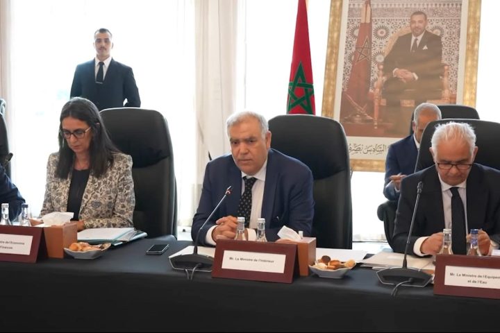 لفتيت يجمع الولاة ورؤساء الجهات لتسريع التنمية الجهوية