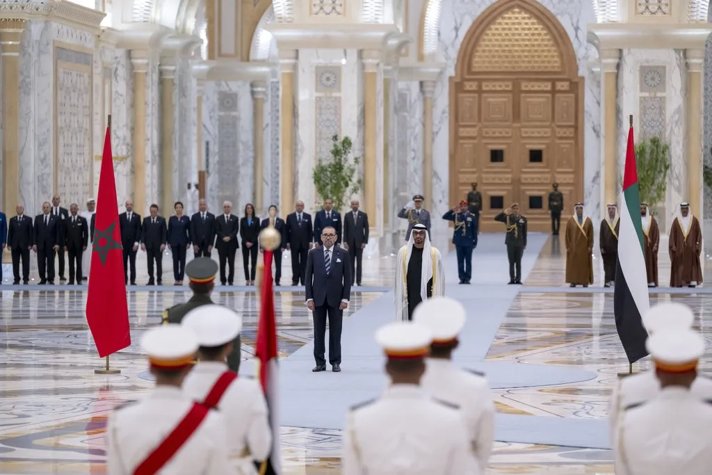 مستشار الرئيس الإماراتي يشيد بالدعم المغربي في حرب إيران